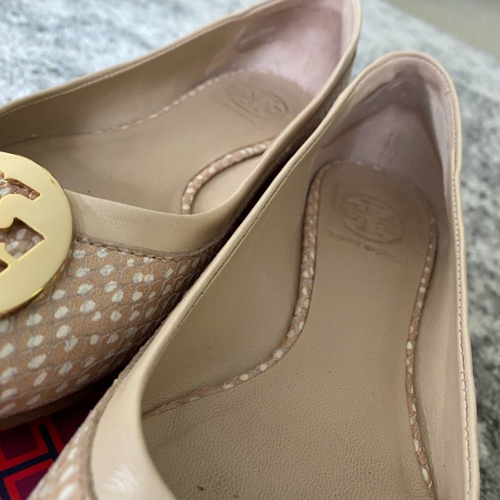 Tory Burch Reva Flat Polka Dot Snake Spring Dune - Picture 10 of 14